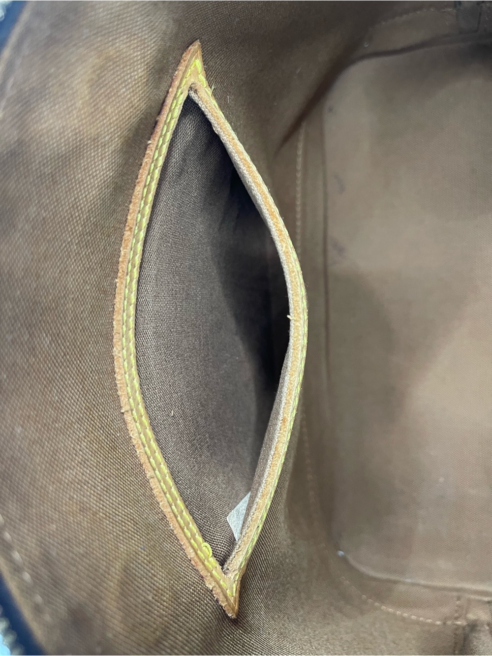 Louis Vuitton Alma PM handbag - Picture 14 of 16